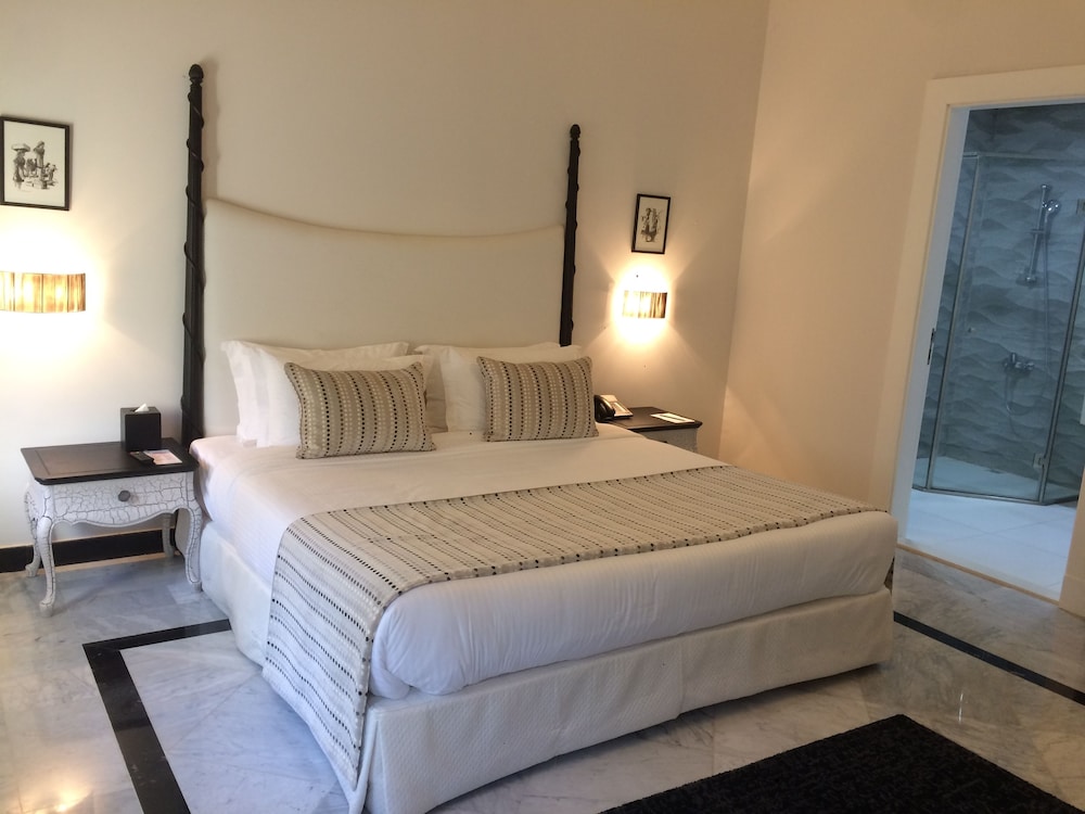 Cherry Blossom Boutique Hotel 17/69
