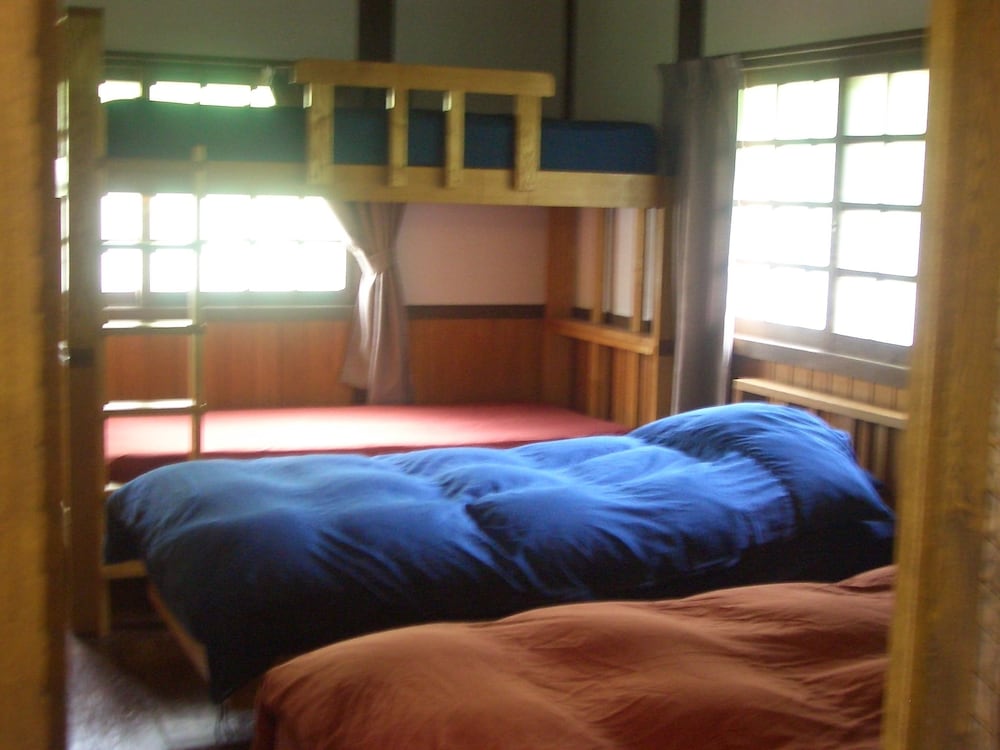 JAPANESE, VILLA