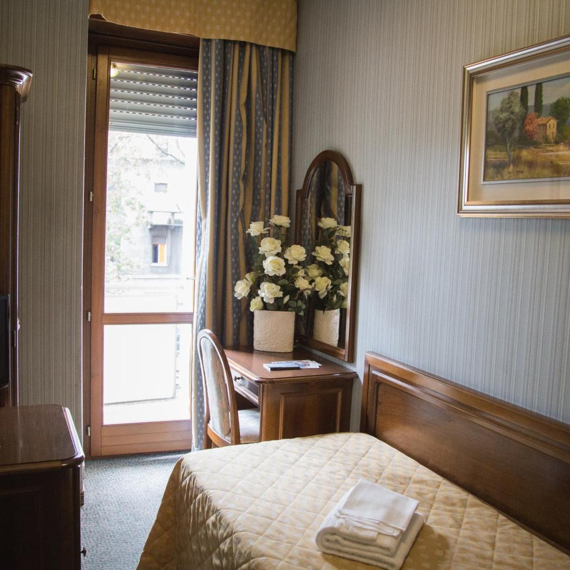 Room, Single