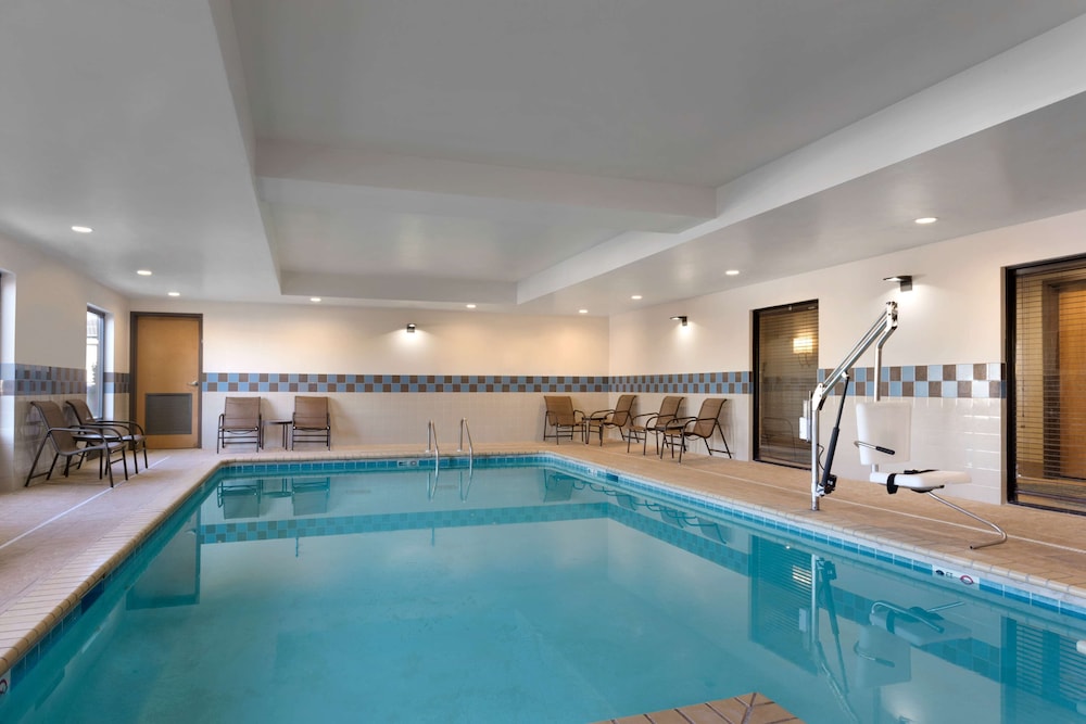 Hampton Inn & Suites Birmingham East Irondale 19/37