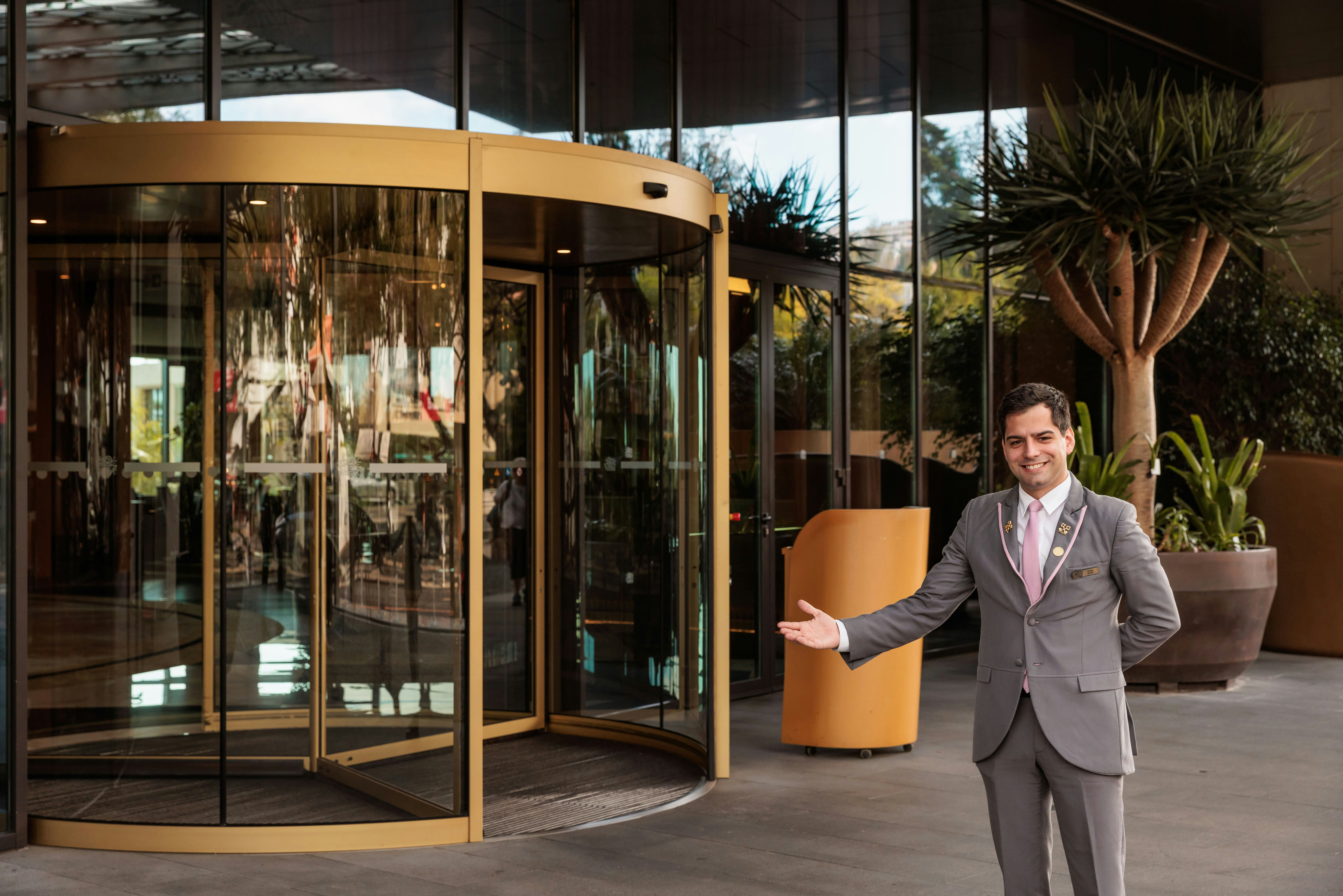 Savoy Palace by Savoy Signature 12/50