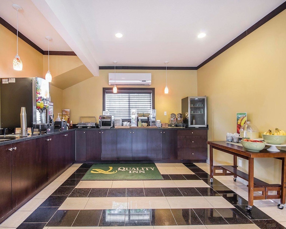 Quality Inn Merritt 13/57