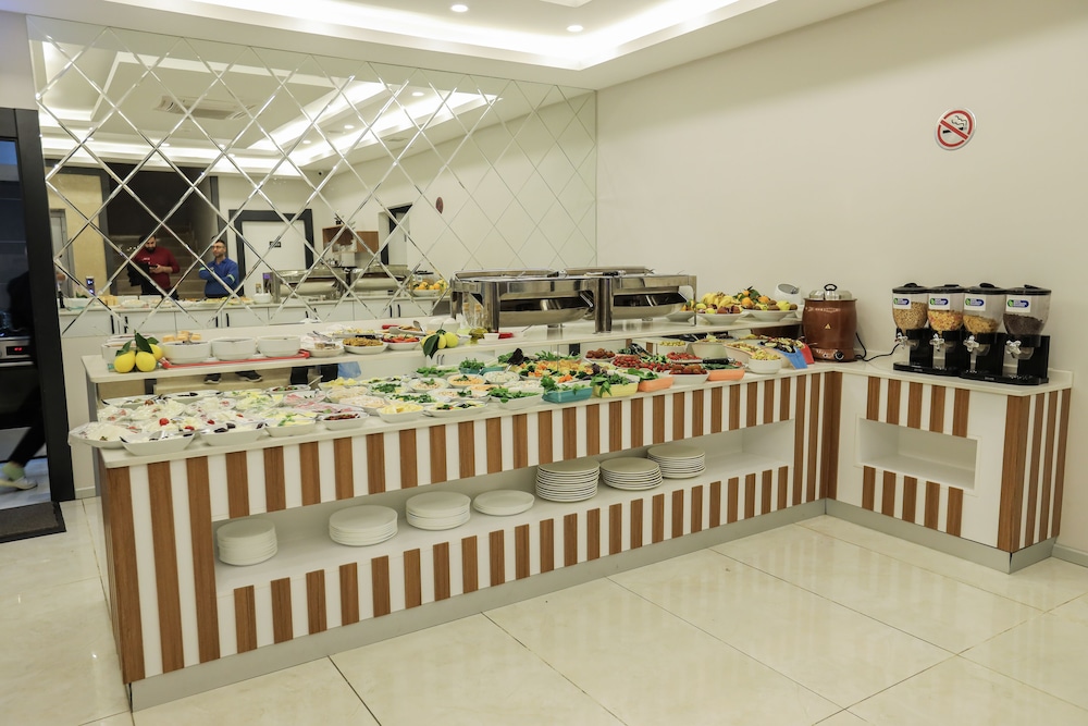 Antalya Business Hotel 51/54