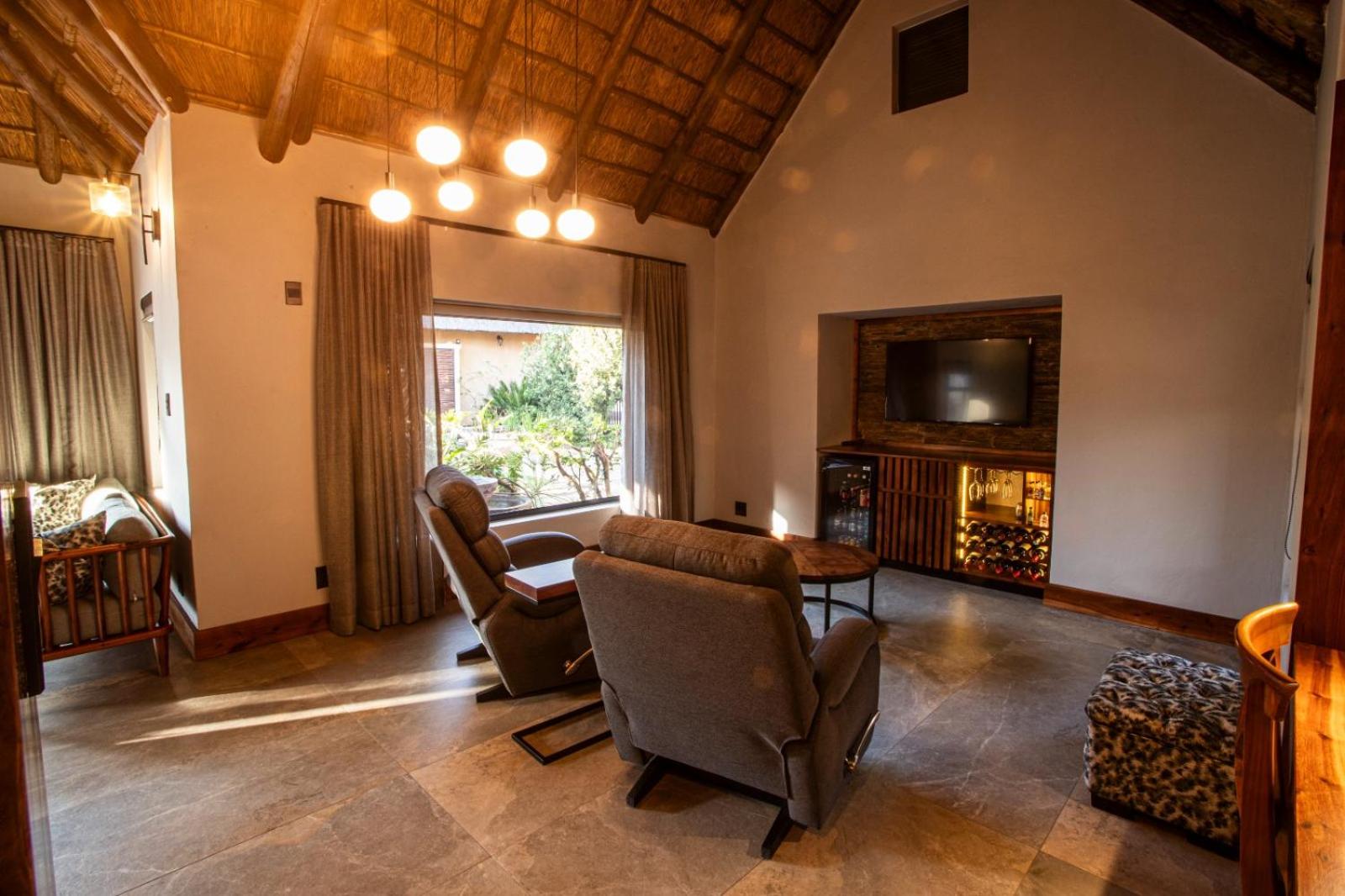 Lapeng Guest Lodge 24/50