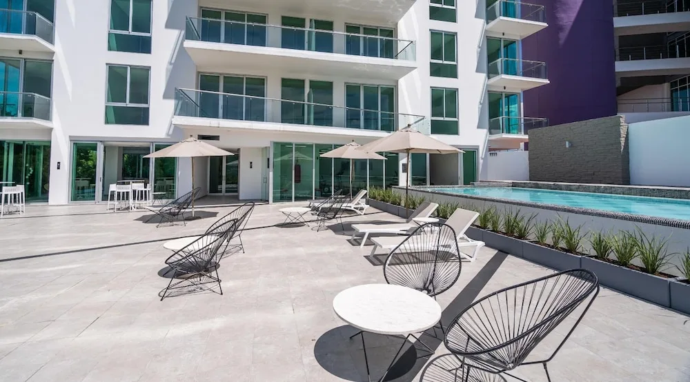 Amaan Vacation Suites 45/50