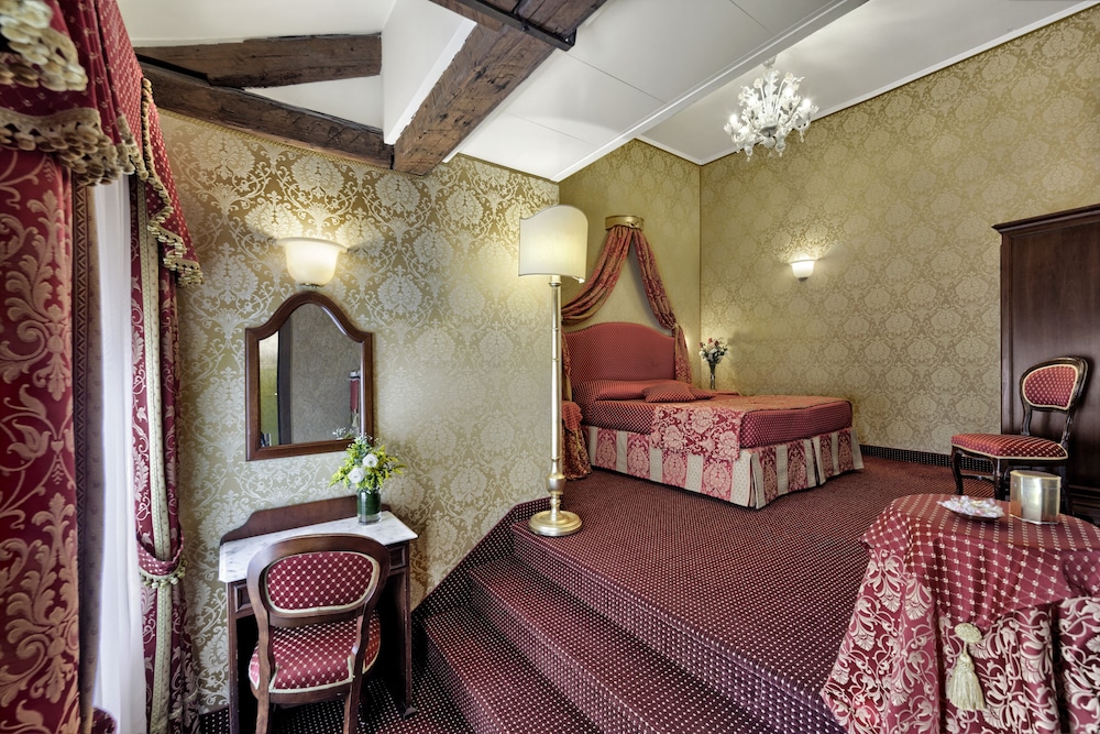 Pausania Hotel 24/49