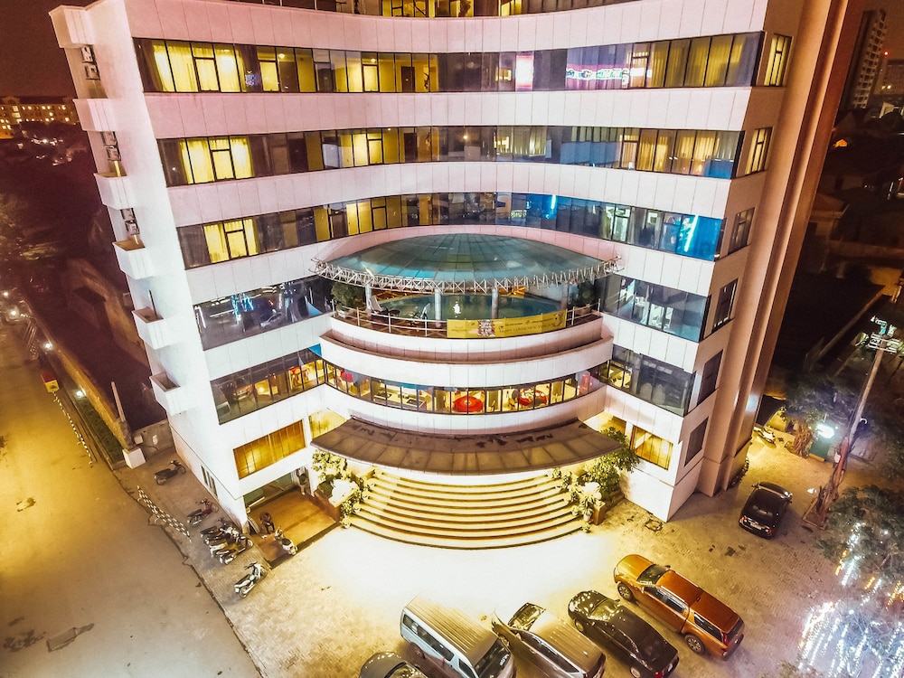 Muong Thanh Vinh Hotel 3/69