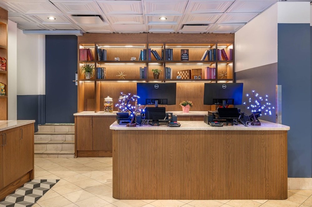 The Quincy, Ascend Hotel Collection 9/47