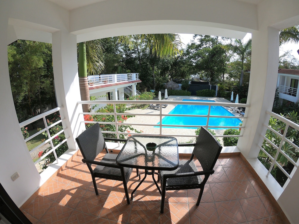 Coral Blanco Hotel 34/73