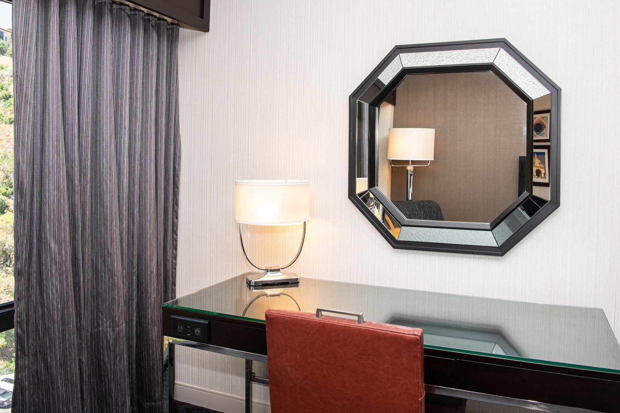 Room, 2 Queen Beds, Balcony, Sheraton Mission Valley San Diego 11/16