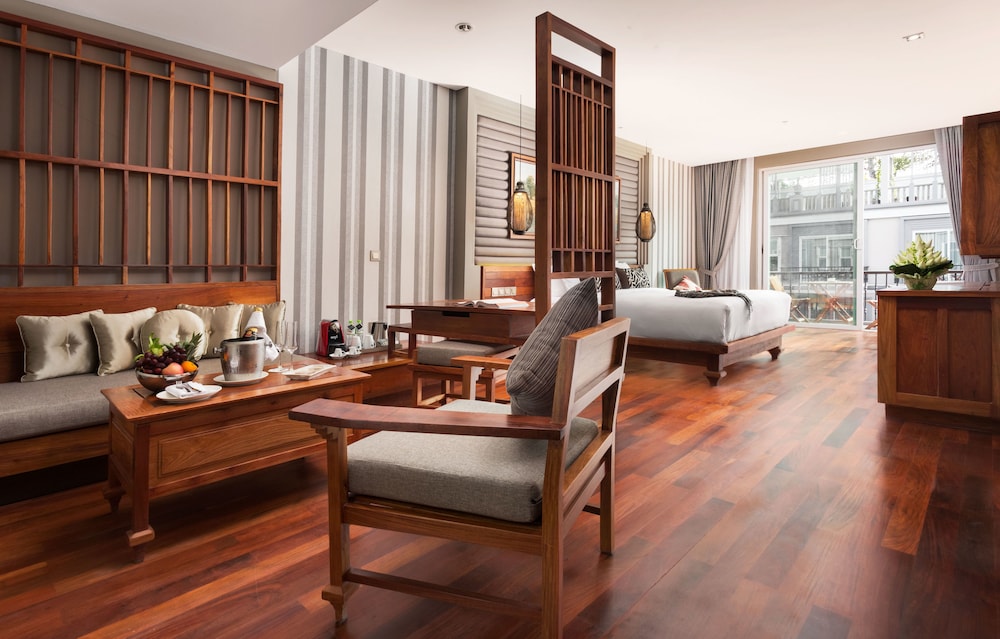 J7 Angkor Hotel 52/72