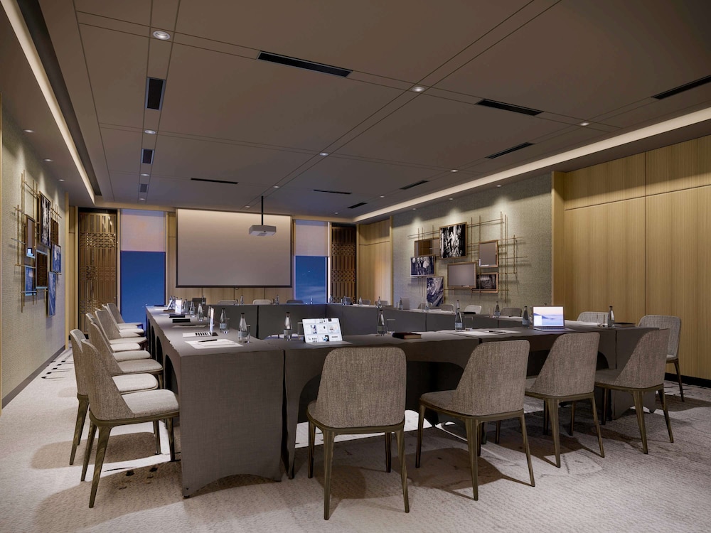 Mercure Tangerang Centre 22/32