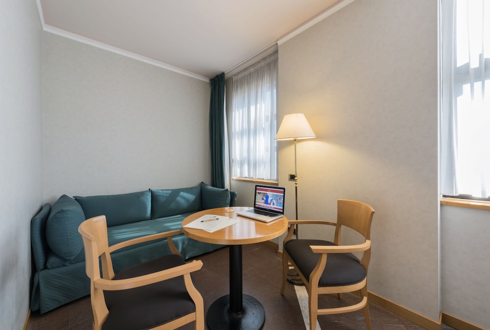 Caesar S Hotel 43/64