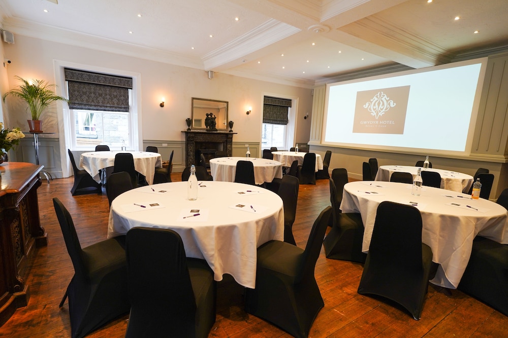 Gwydyr Hotel 44/50