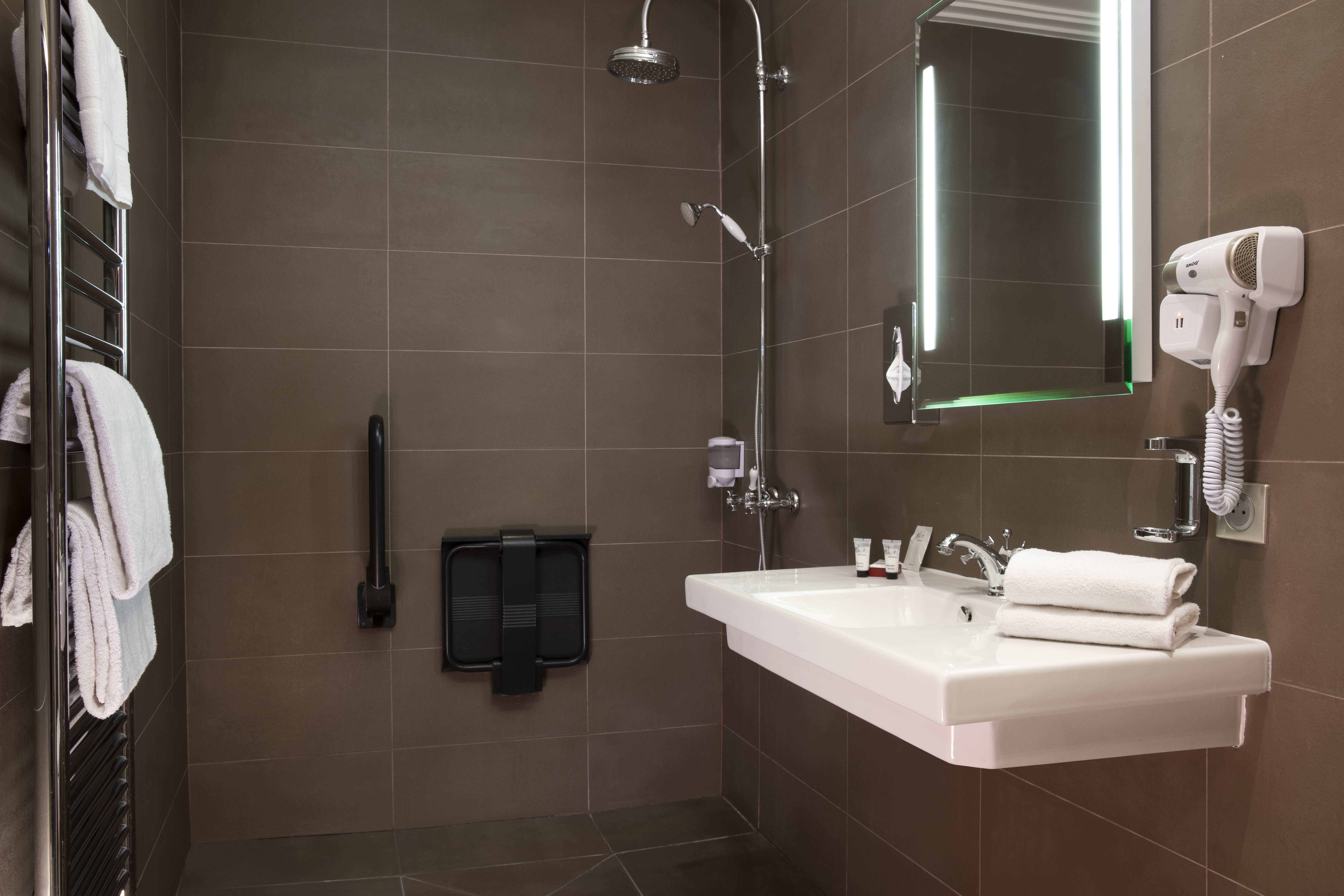 غرفة قياسية بسريرين منفصلين، Elysees Hotel 3/8