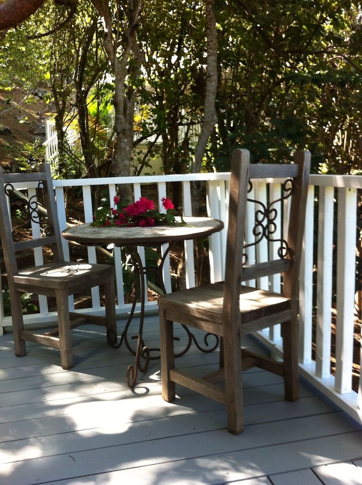 Galley Bay Cottages 24/50