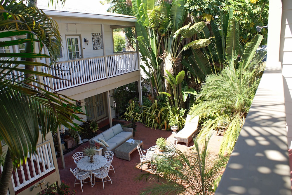 Sabal Palm House 34/41
