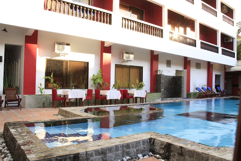 MEKONG ANGKOR PALACE HOTEL 40/70
