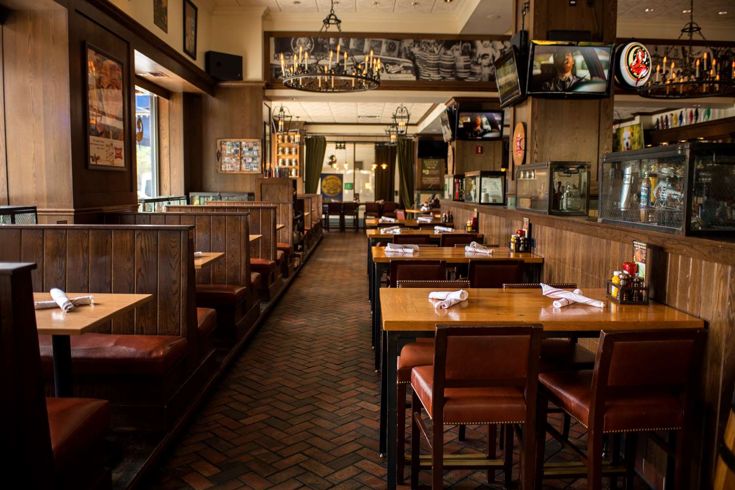 restaurant cafeteria