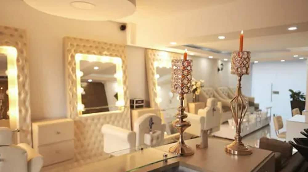 Hotel Plaza del Lili 36/60