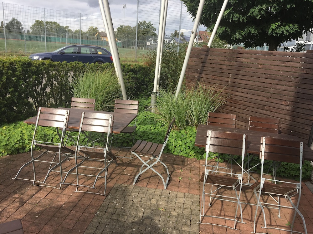 Trip Inn Kongresshotel Rodgau 28/70