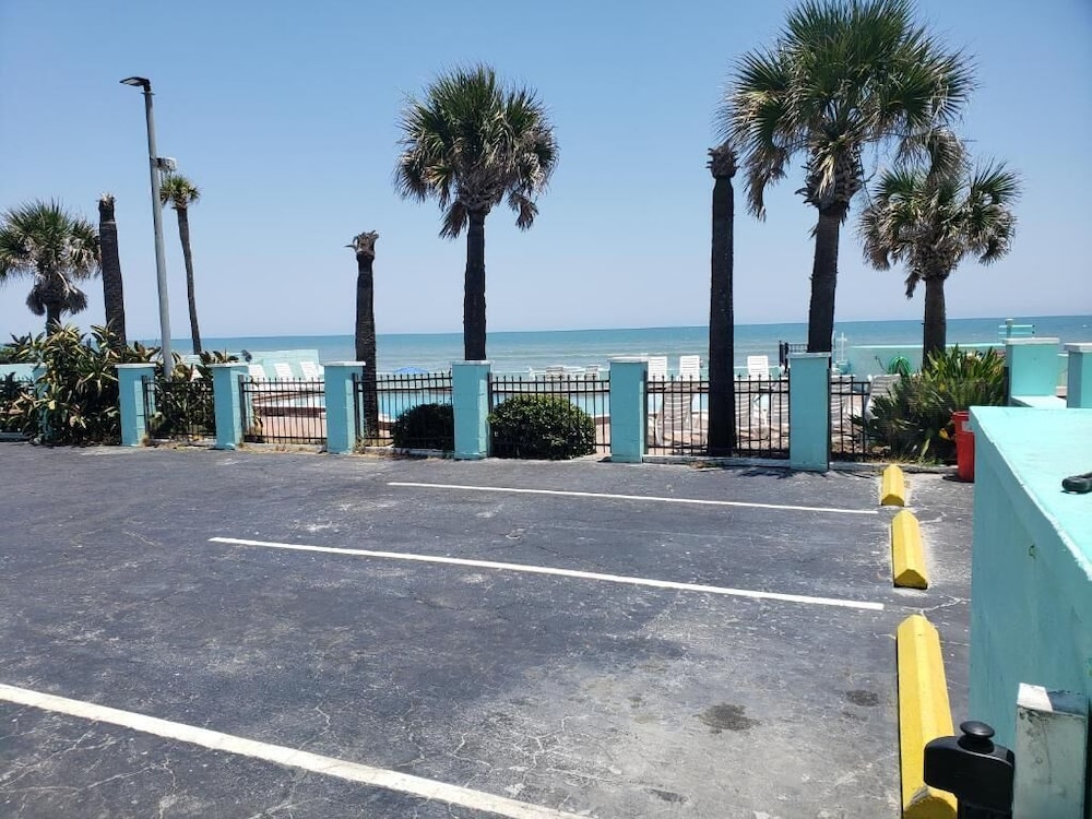 The Seascape Inn 41/53