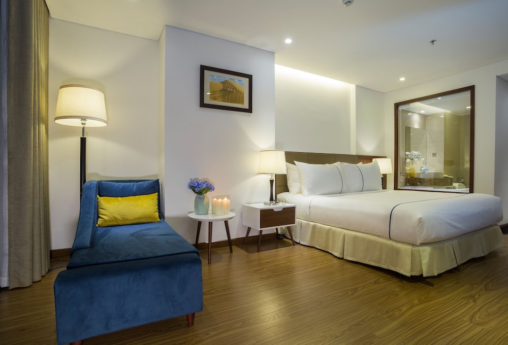 Pavilion Hotel Da Nang 19/77