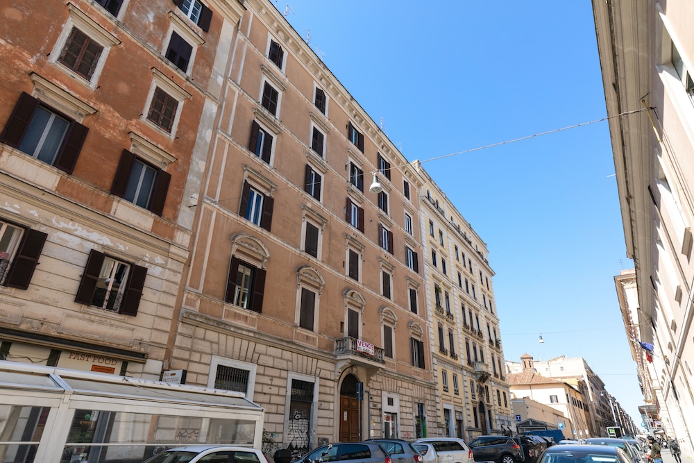 Rome as you feel - Vittorio 20/24
