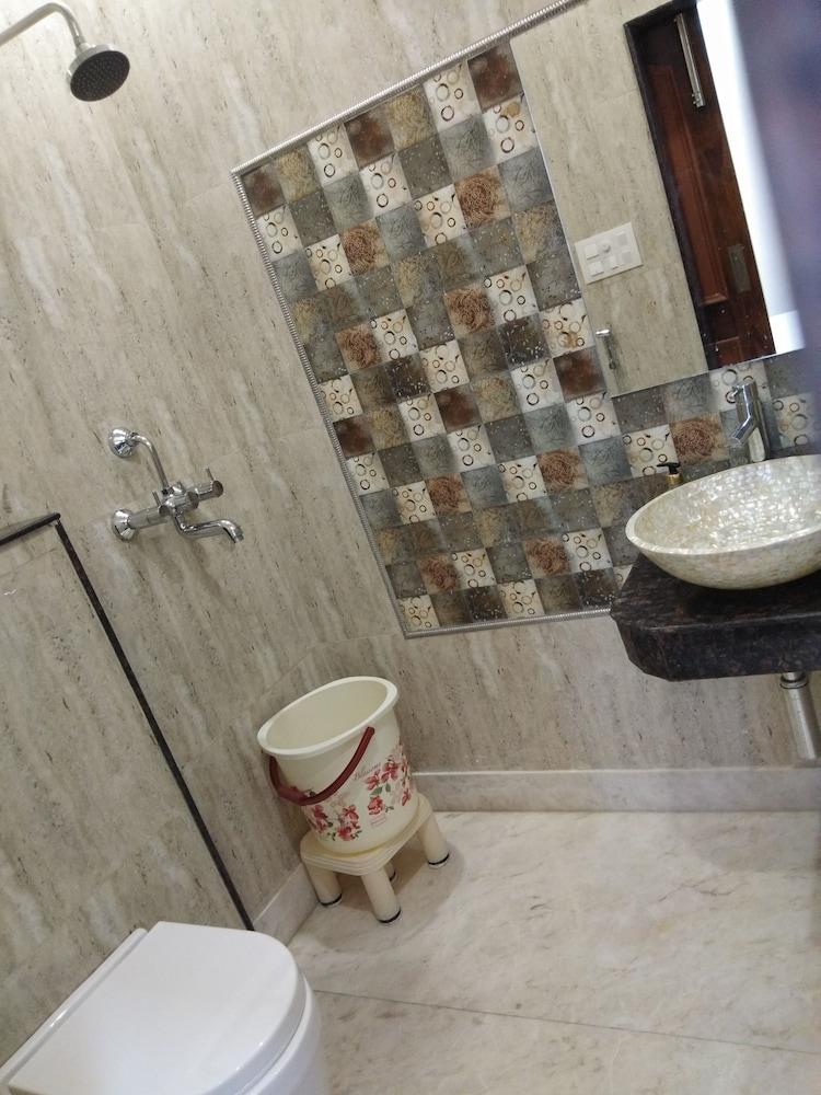 Hotel Shubh 12/14