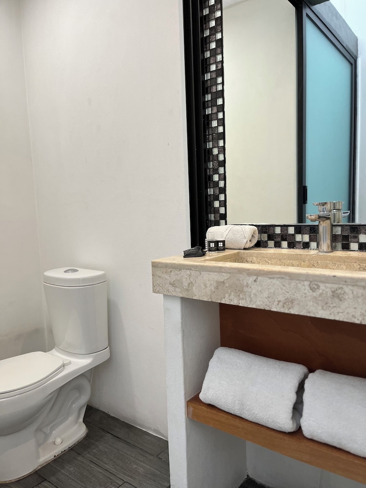 Hotel Alhaja 47/50