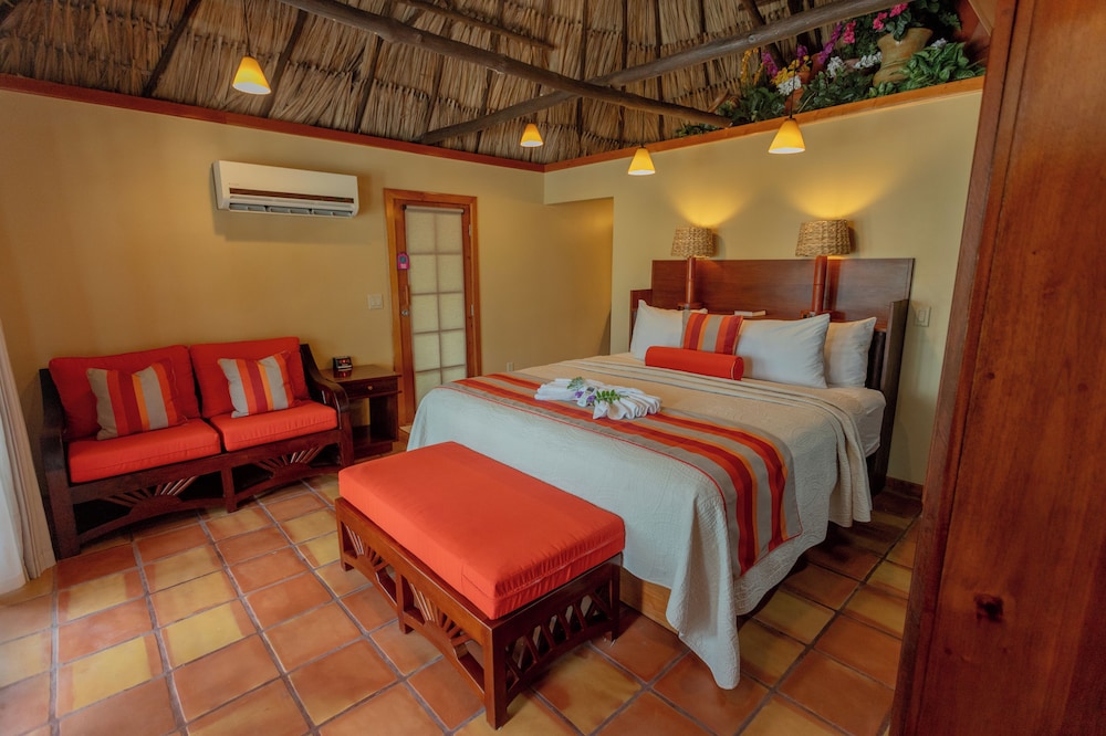 SUITE, BEACH FRONT