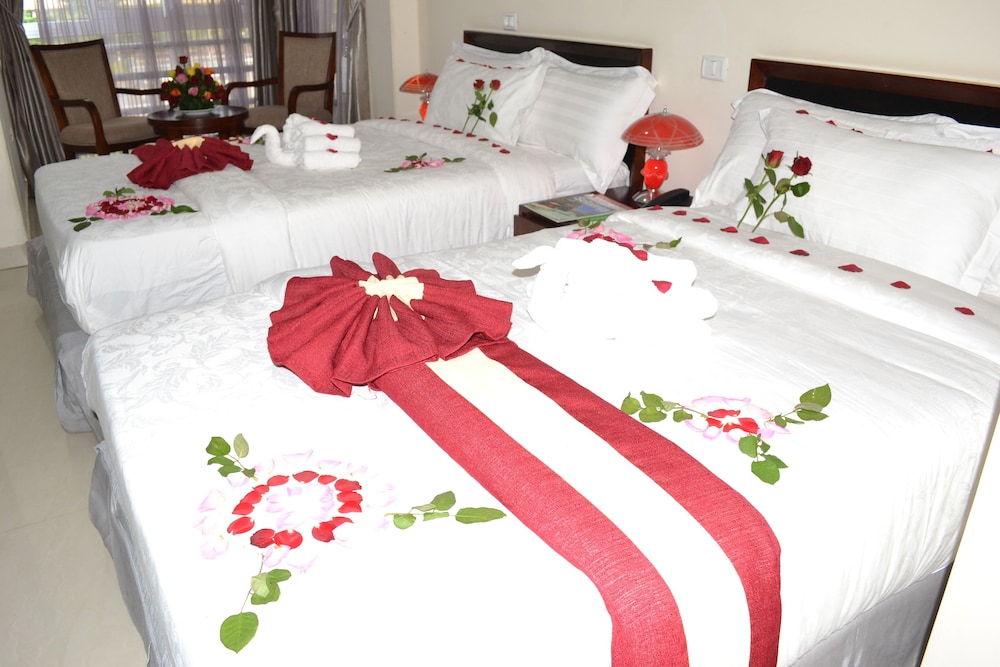 BenMas Hotel 12/25