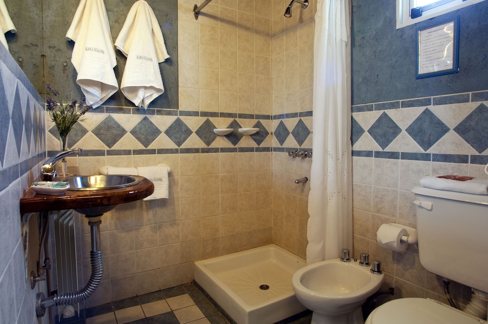 Blanca Patagonia Boutique Inn and Cabins 65/66