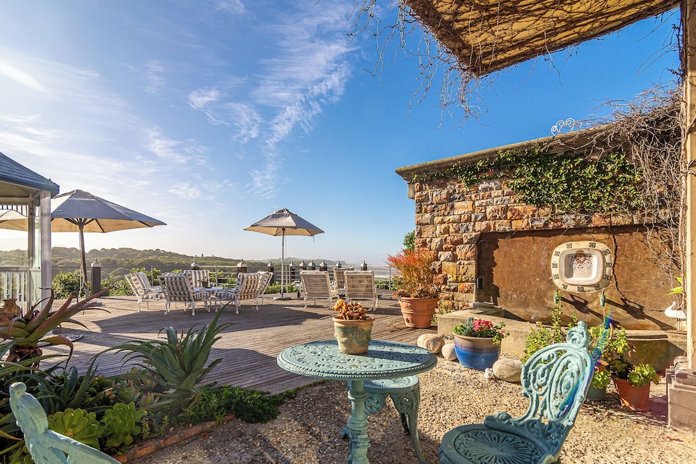 Kennedy's Beach Villa 42/50