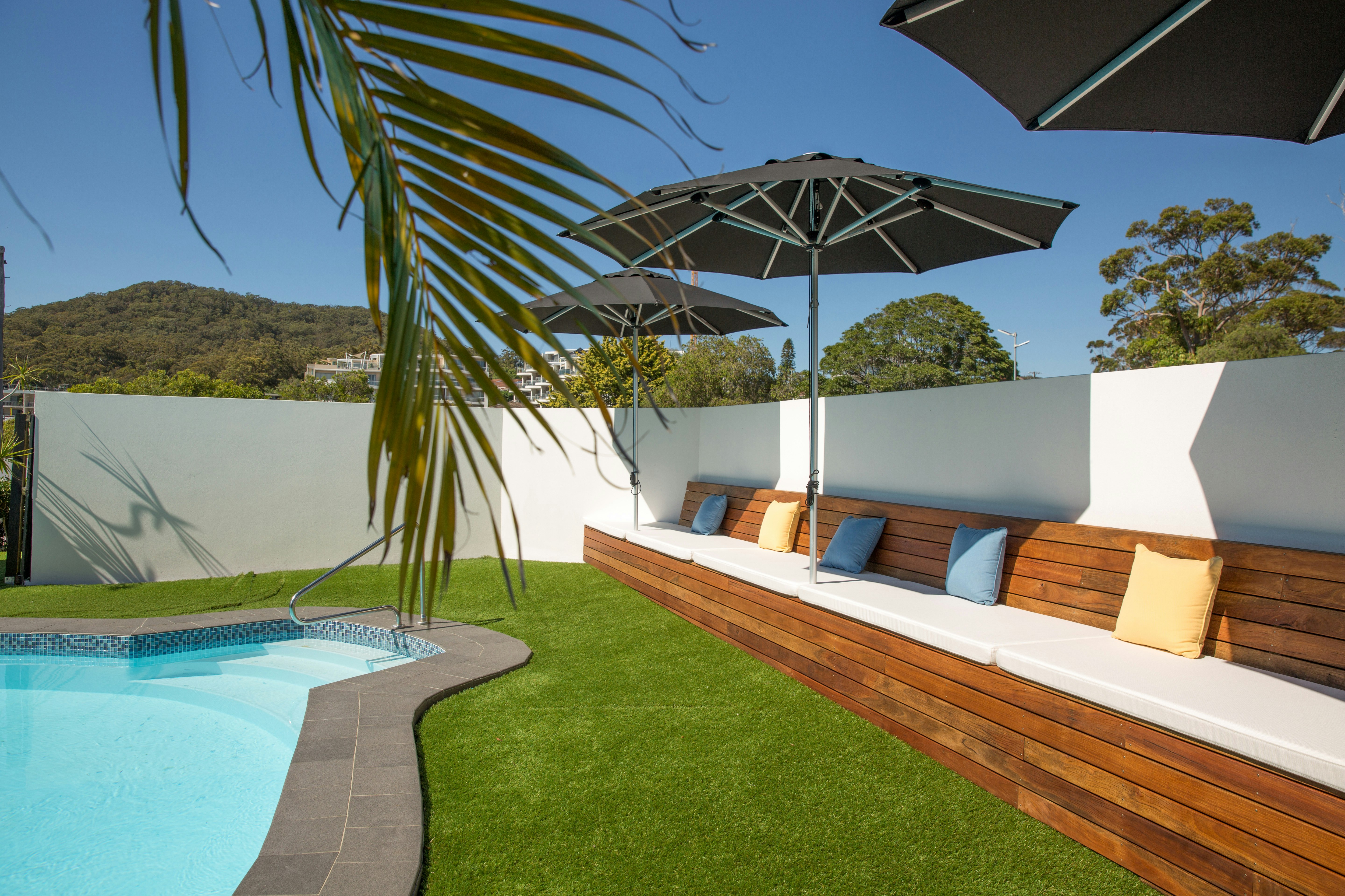 The Nelson Resort 54/56
