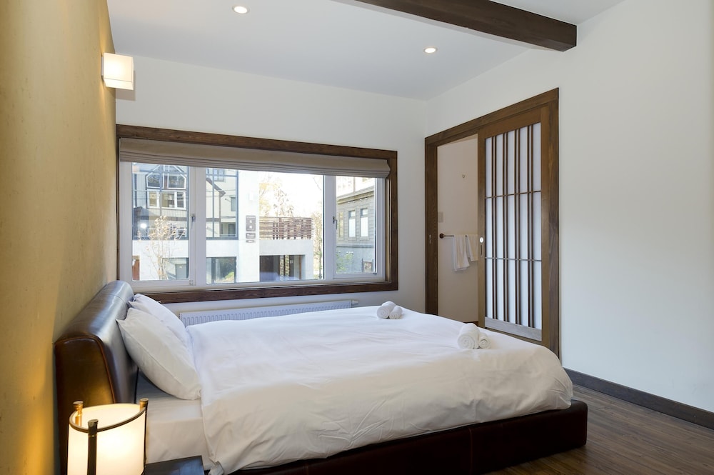 3 Bedrooms, House, 4 Futon Beds