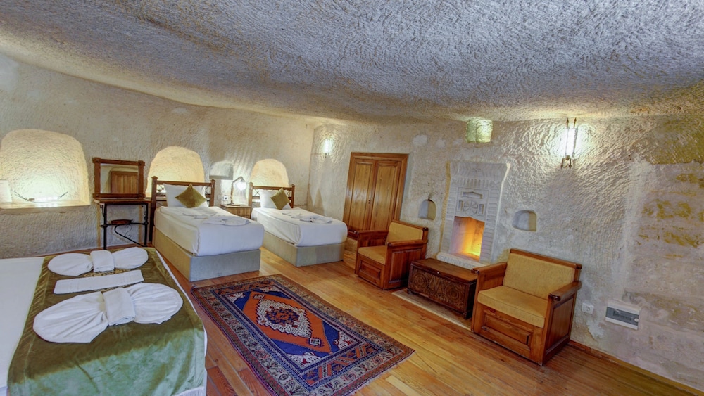 Dervish Cave House 29/50