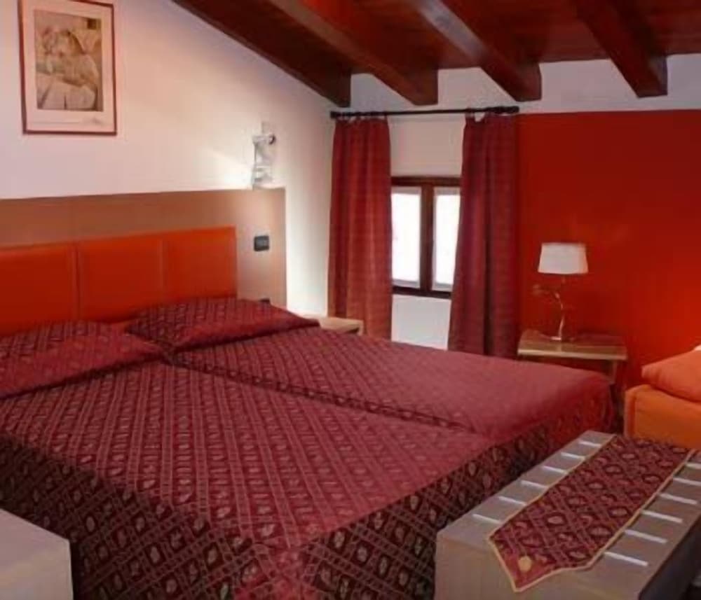 Hotel Patriarca 30/68