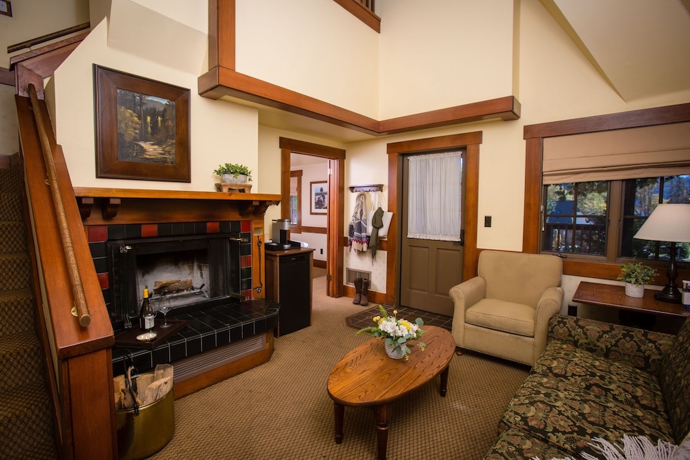 UCLA Lake Arrowhead Lodge 34/50