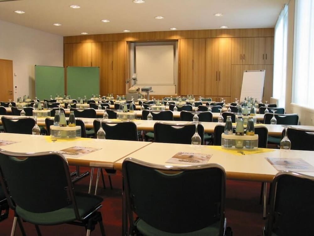TOP CountryLine Heide Spa Hotel 59/68