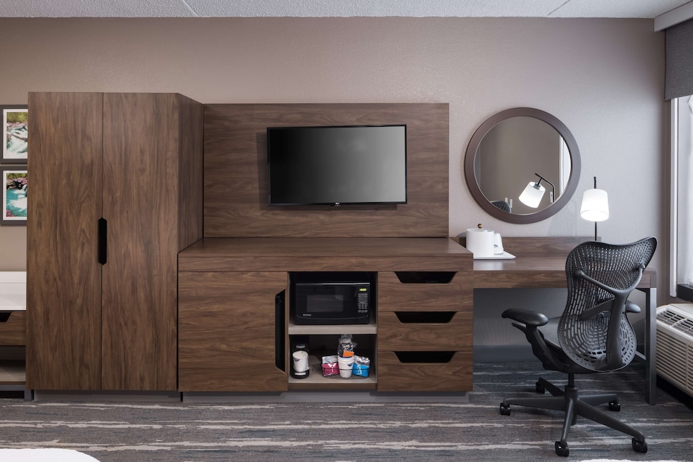 Hampton Inn Bentonville-Rogers 44/50