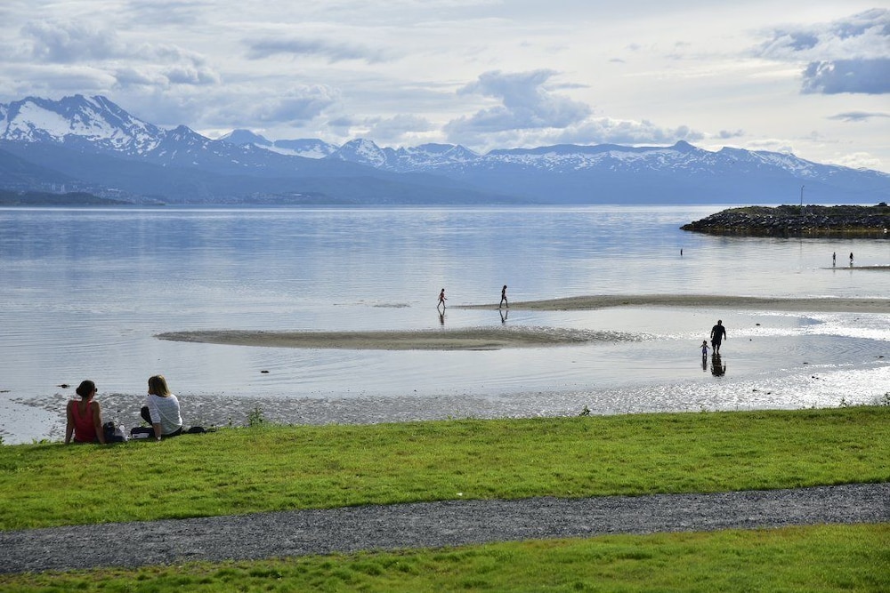Bjerkvik Hotell 28/32