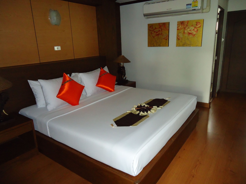 Top North Hotel Resort 9/49
