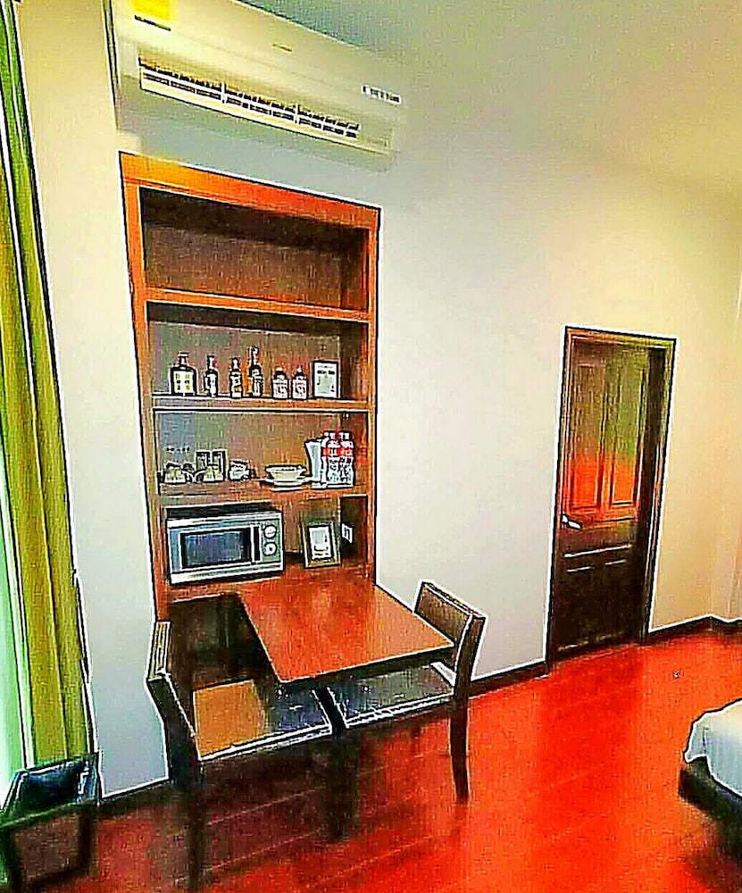 Royal Thai Pavilion Jomtien Boutique Resort 52/78
