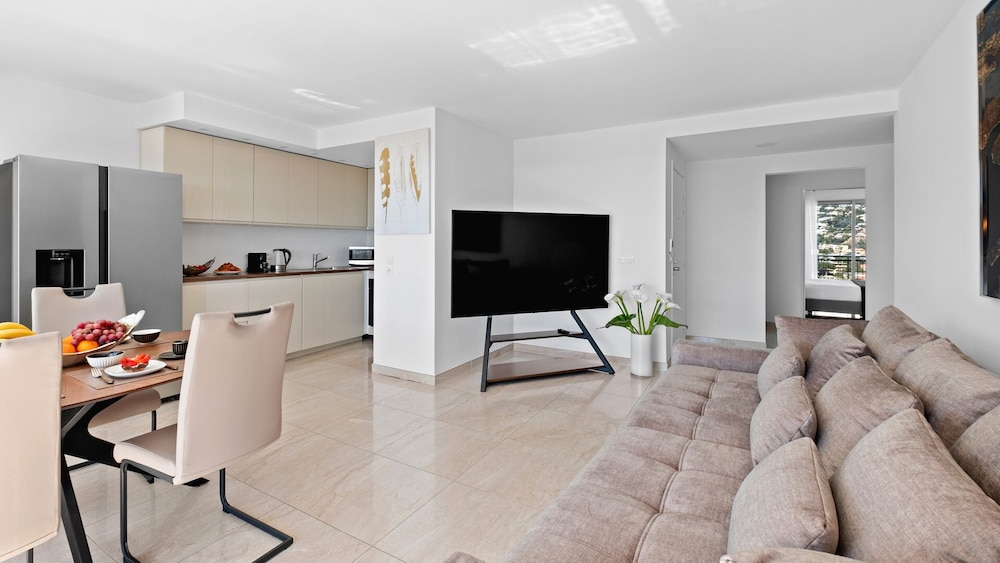 Cannes Marina Appart Hotel Mandelieu 24/42