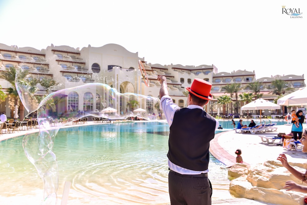 Royal Lagoons Aqua Park Resort And Spa 44/50