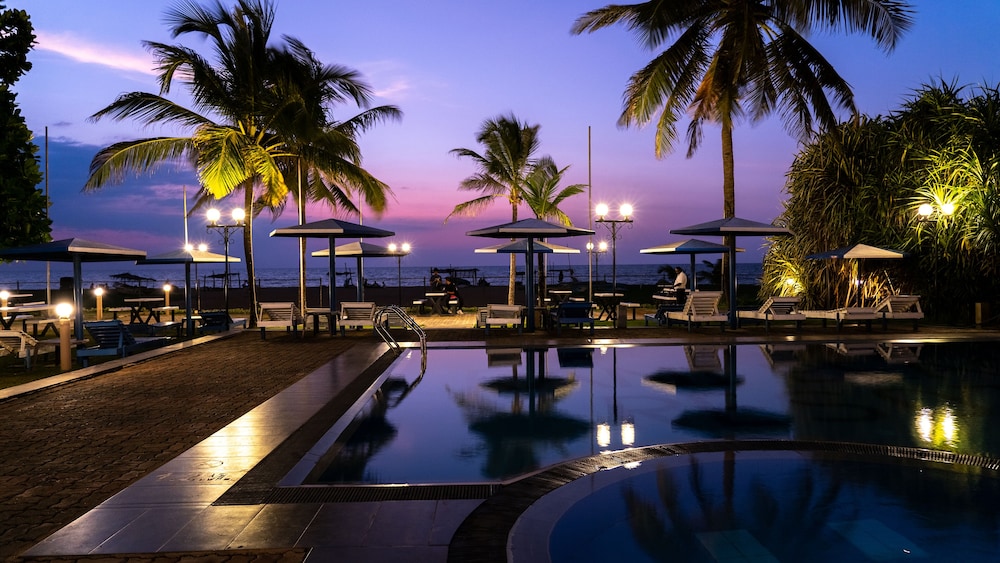 Rani Beach Resort 23/28