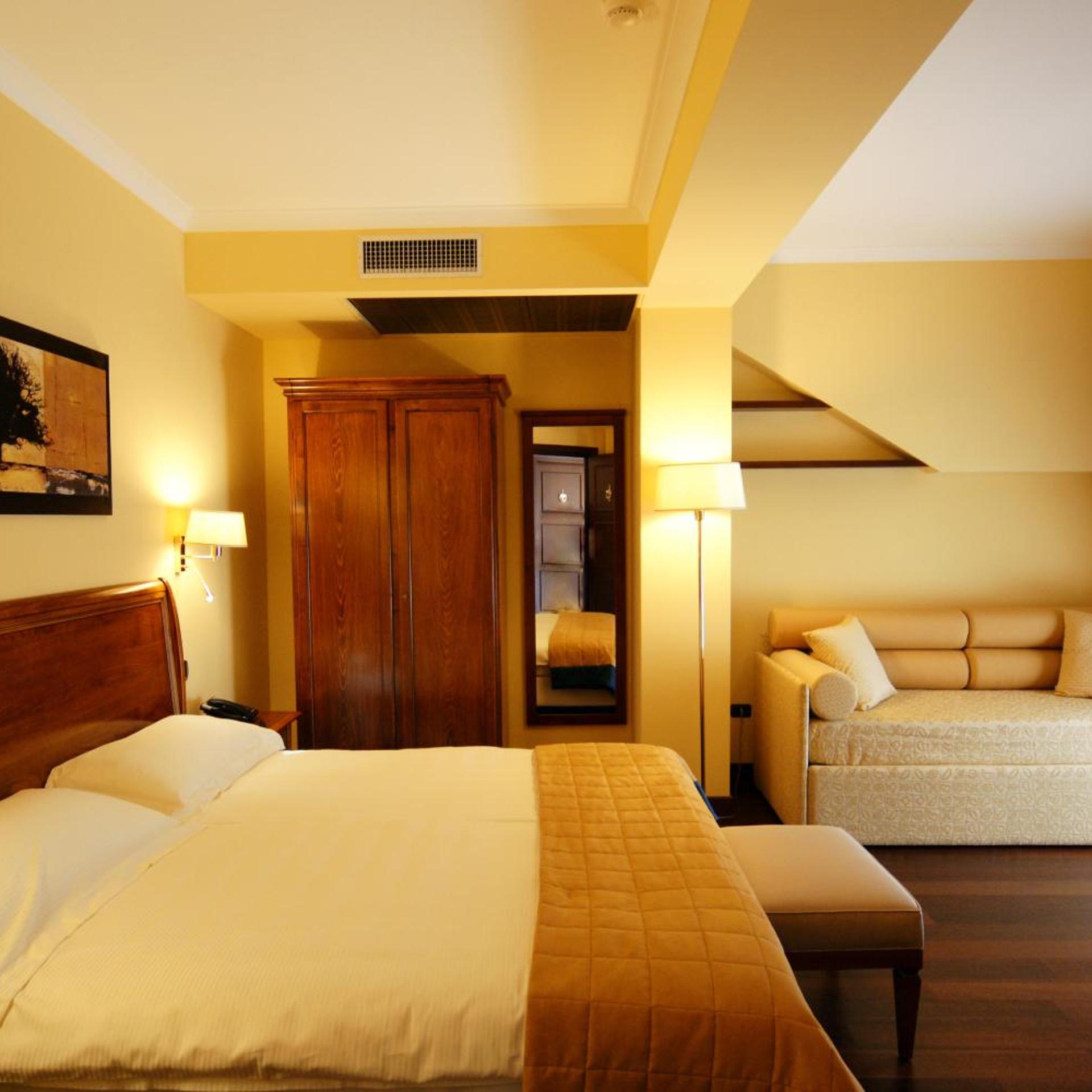 Bram Hotel 16/50