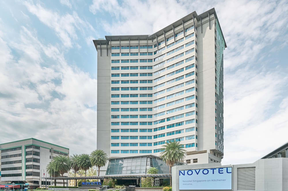 Novotel Singapore on Kitchener 8/61