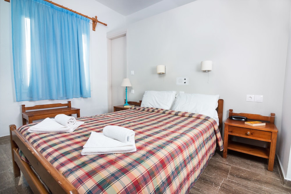 Dimitra &amp; Evdokia Hotel 11/38